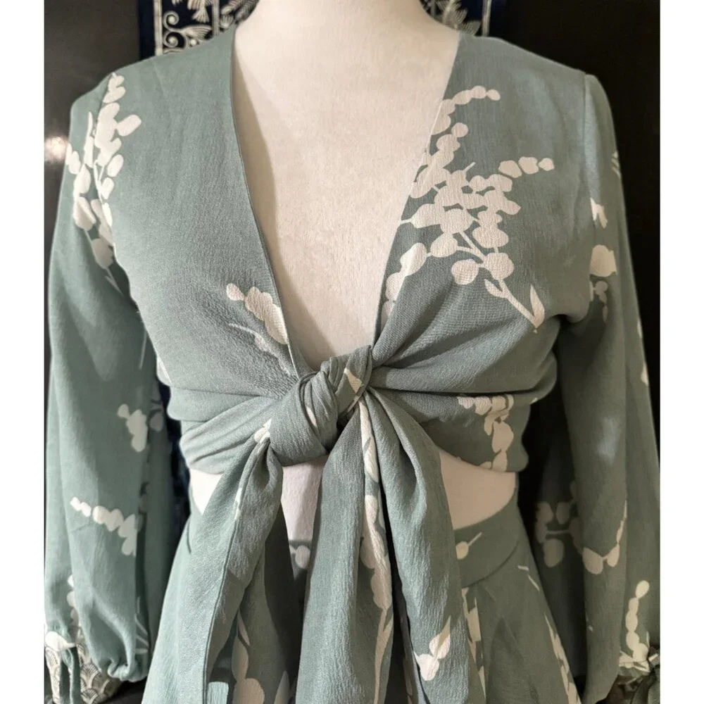 Here Comes The Sun Womens Floral Size S Tie Front Coconut Girl Mini Dress Resort - Picture 3 of 16